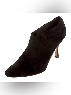 Manolo Blahnik Black Suede Ankle Booties Pumps Made in Italy Size 40 EU